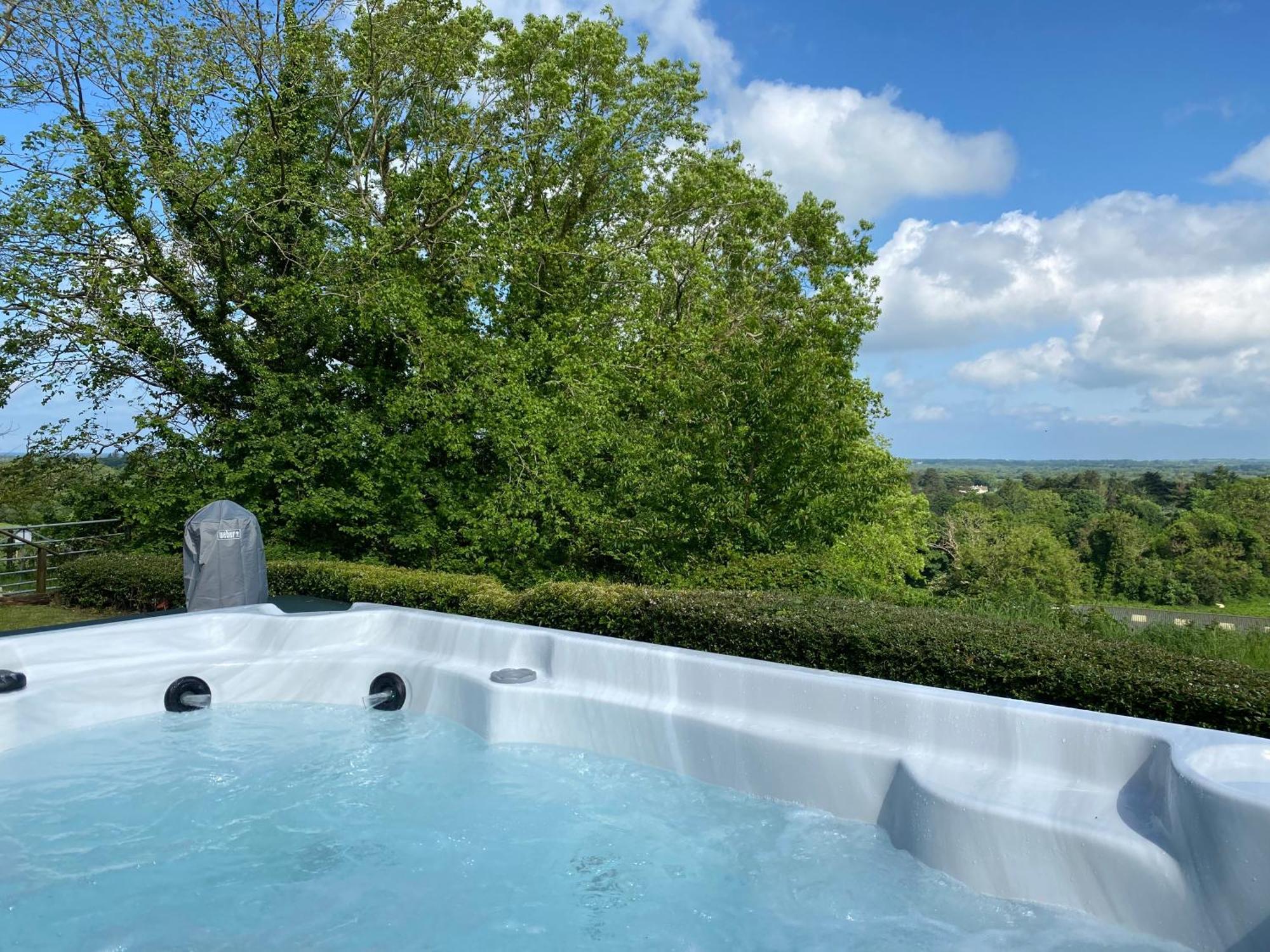 Carrick Beg Self Catering Holiday Accommodation With Hot Tub Sulby  Exteriör bild